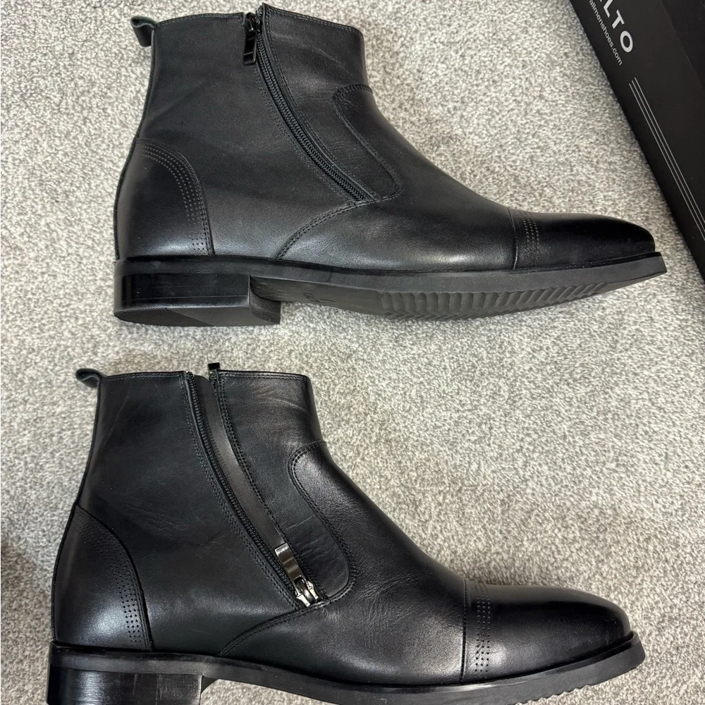 Black Leather Ankle Boots with Side Zipper and Cap Toe - Picture 2 of 3